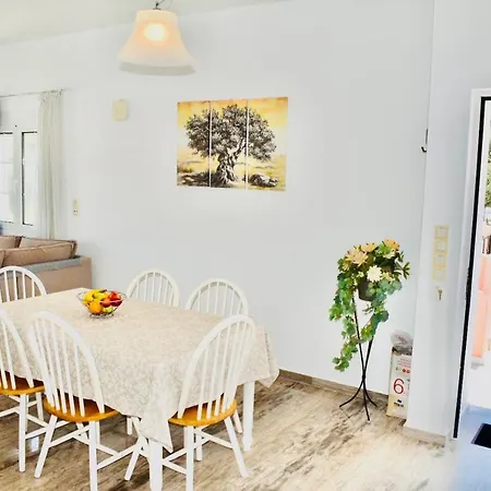 Cozy Renovated 